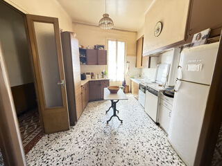  Maison  vendre 6 pices 185 m