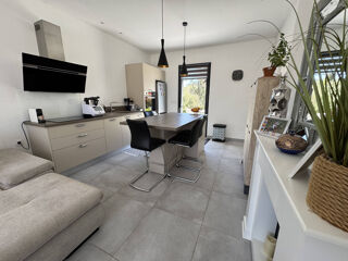  Maison  vendre 8 pices 196 m