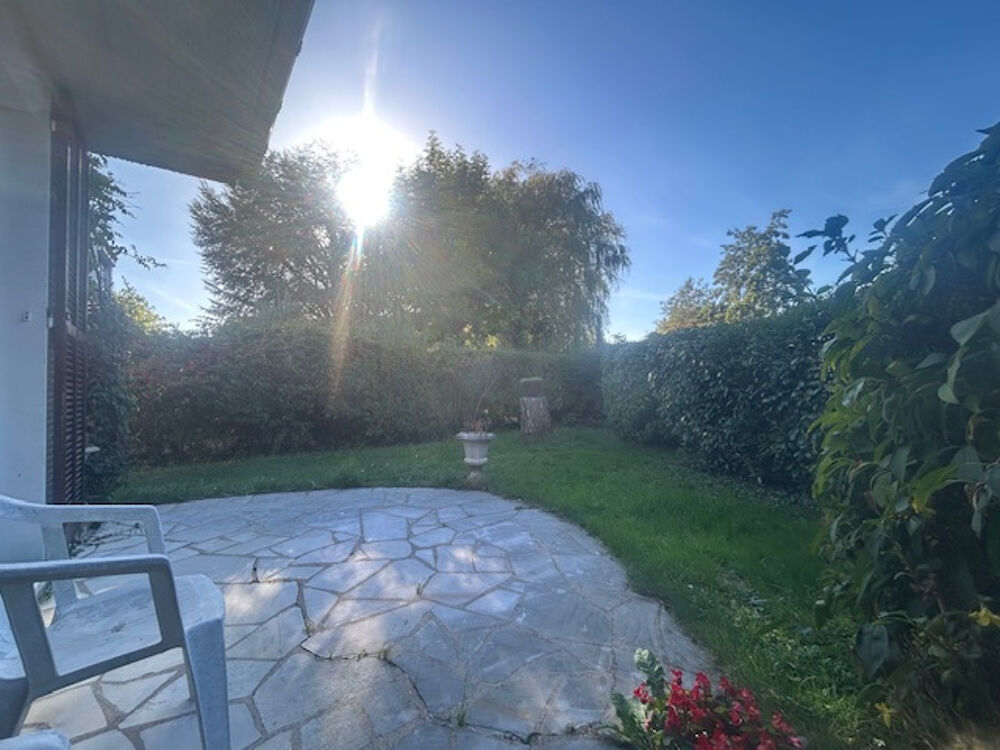 Vente Maison BREUILLET - PORT SUD - MAISON FAMILIALE F6 - 120 M2 - JARDIN ET LAC Breuillet
