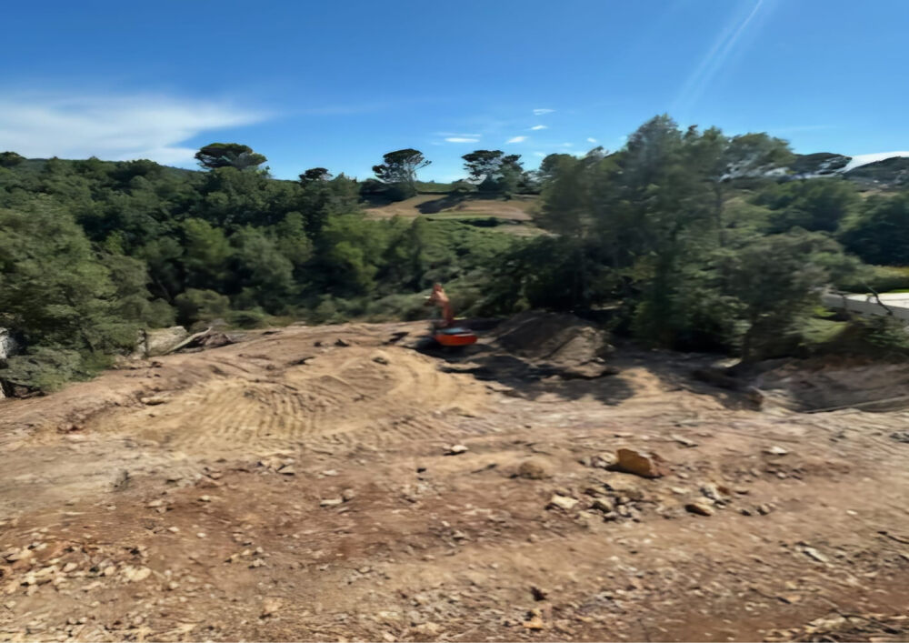 Vente Terrain TERRAIN A BATIR DE 1772 m2 - PERMIS ACCEPTE - REALITE VIRTUELLE POUR DECOUVRIR VOTRE FUTURE MAISON Brignoles