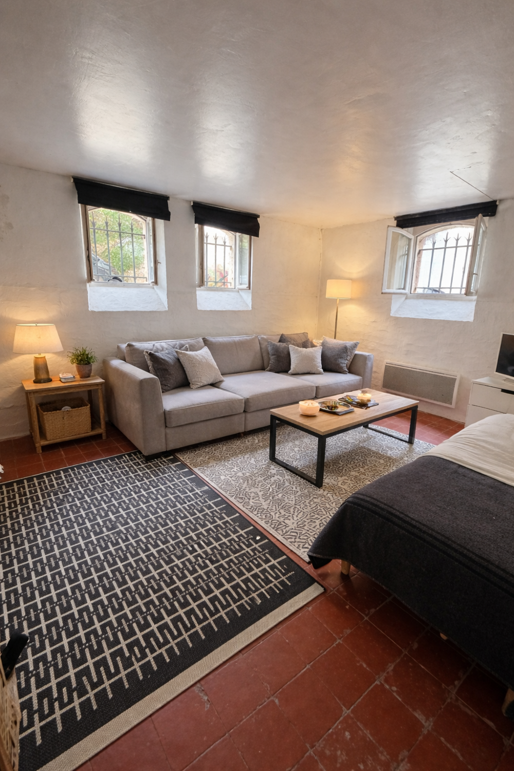 BIARRITZ SAINT CHARLES APPARTEMENT T2 DANS BATISSE HISTORIQUE