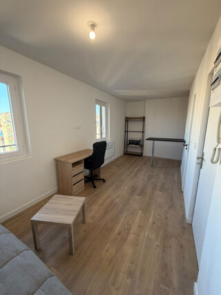  Appartement à louer 1 pièce 21 m²