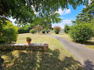  Maison � vendre 8 pi�ces 205 m�