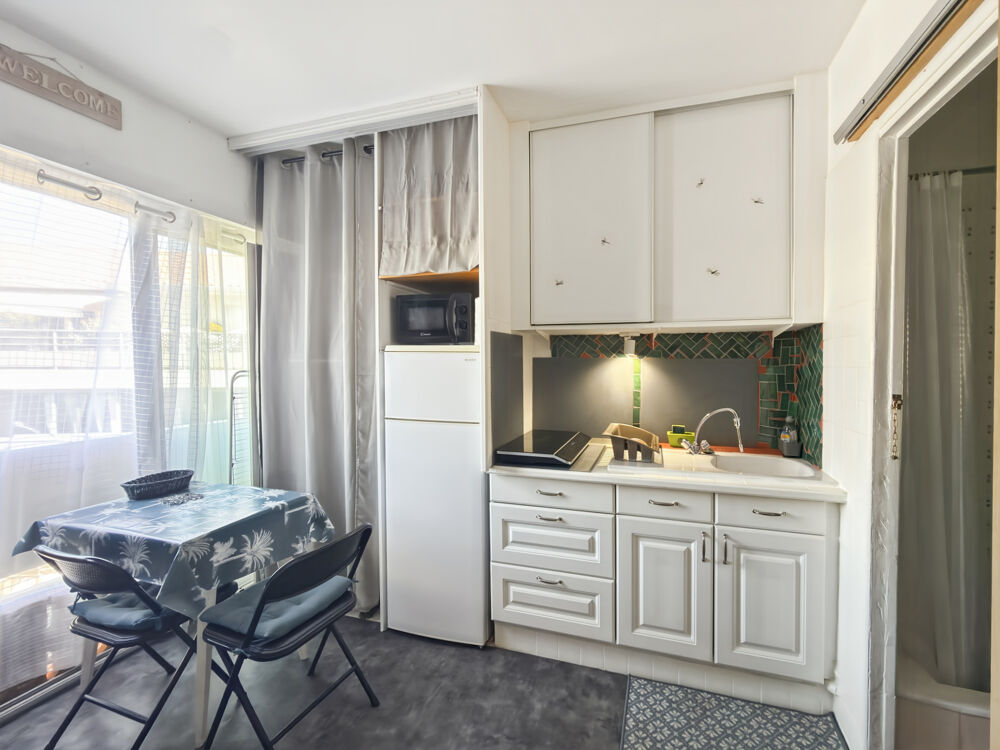 Studio refait à neuf à 200 m des thermes  Idéal investissement curistes