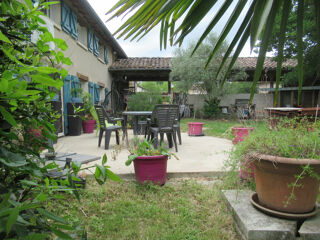  Maison  vendre 8 pices 236 m