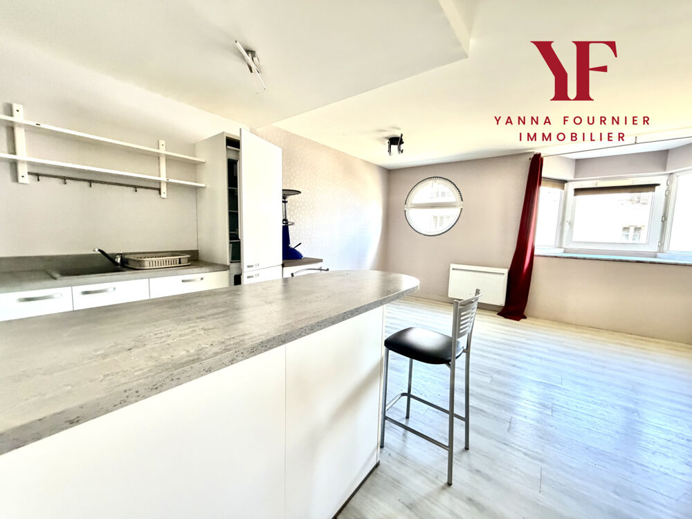 Vente Appartement HYPER CENTRE VILLE BREST, T3, 2 CHAMBRES, ASCENSEUR IMMEUBLE PMR , 1996 Brest