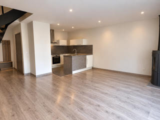 Location Appartement MONTROND LES BAINS APPARTEMENT T3 EN DUPLEX AVEC TERRASSE ET REZ DE JARDIN  A LOUER Montrond les bains