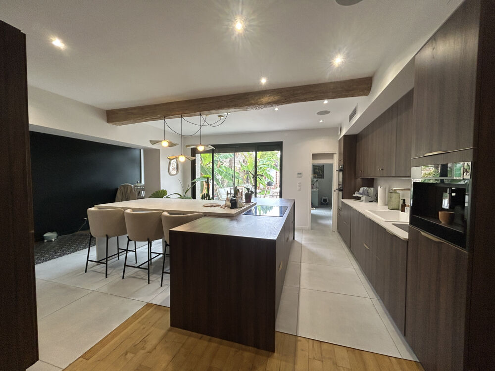MAISON 160 M2 AVEC 3 CHAMBRES ET JARDIN