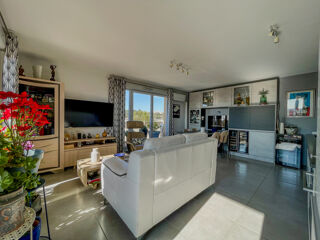  Appartement  vendre 4 pices 79 m