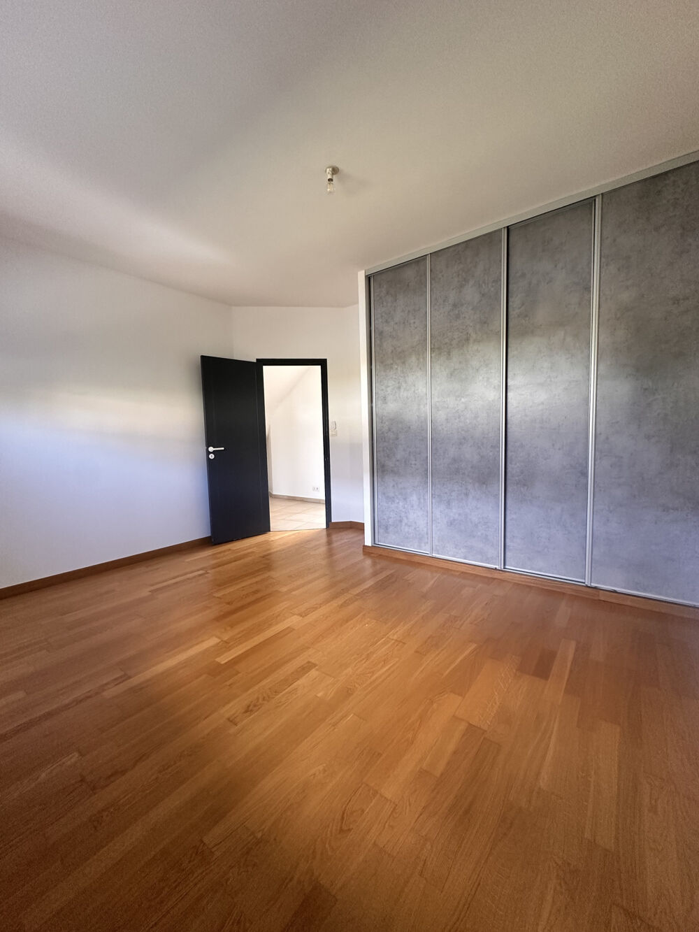 Vente Maison PAVILLON 6 pièces - 180 m2 - Jardin - Terrasse - Double garage Pont de metz