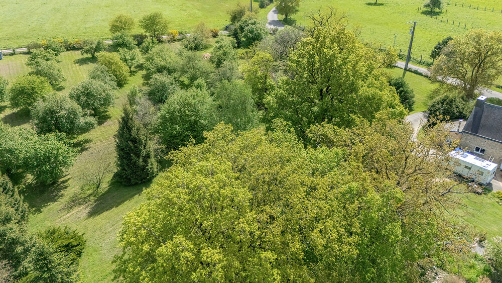 Belle longère en pierre avec de beaux volumes