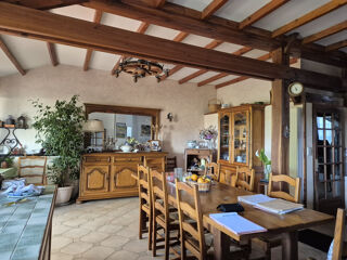  Propriété/château à vendre 12 pièces 277 m²