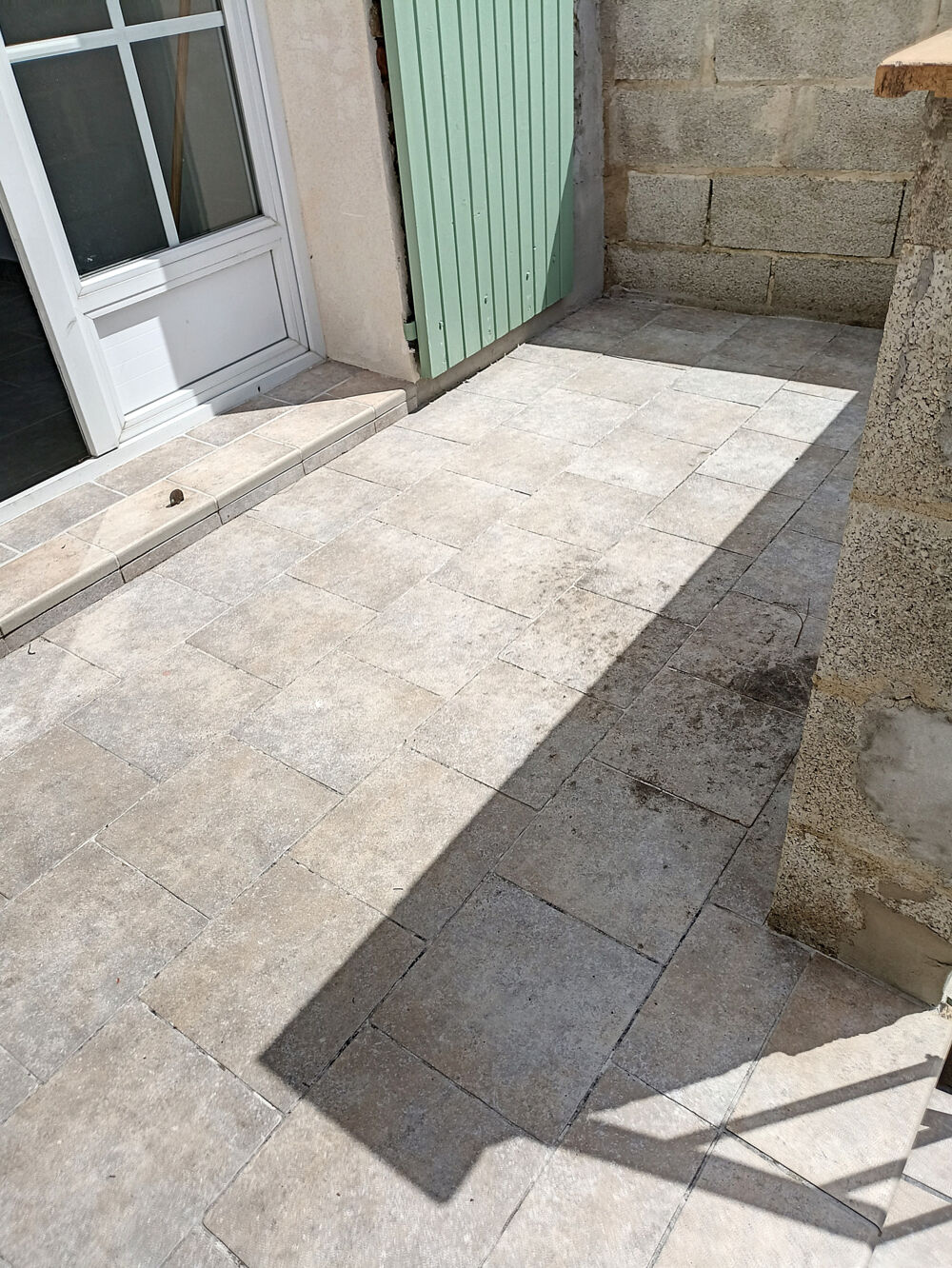 Location Appartement Appartement avec terrasse 3 pièces en location à Bollène avec JURISTIMMO Bollene