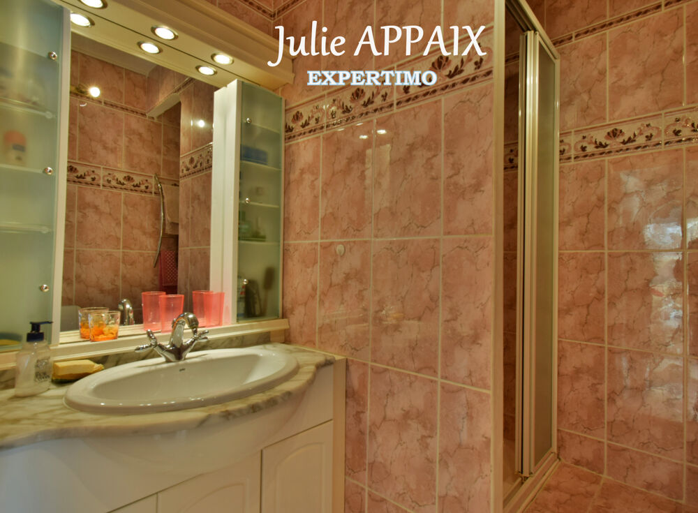 Vente Appartement FREJUS, APPARTEMENT 3 PIECES AVEC PARKNG, CAVE ET UNE GRANDE TERRASSE Frejus