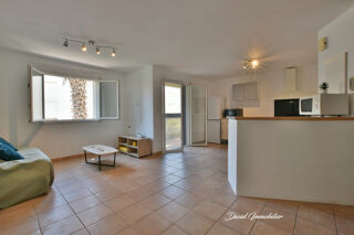  Appartement à louer 2 pièces 56 m²
