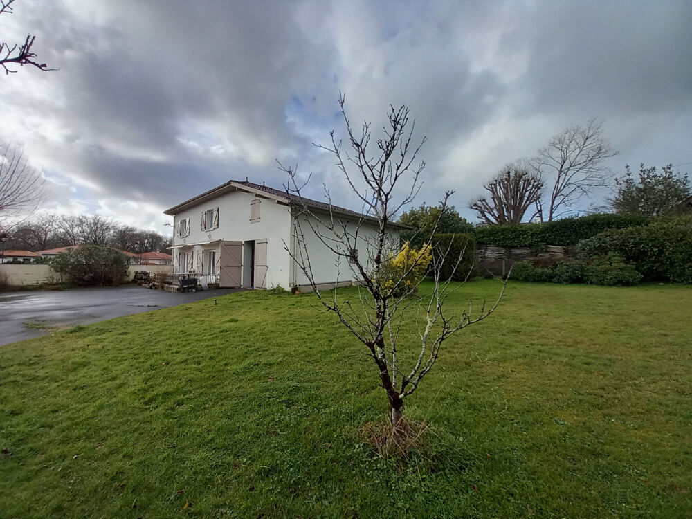 Vente Maison À Saint-Martin-De-Hinx, maison 150m2, terasse 30m2 jardin 600m2 St martin de hinx