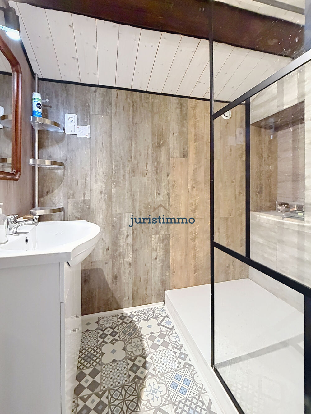 Vente Appartement Charmant T3 r�nov�   Dernier �tage   Petite copropri�t�   C�ur de village de Rasteau Rasteau