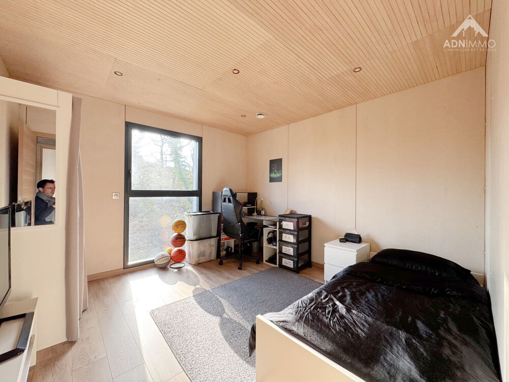 � vendre  Maison P�ron (01630)