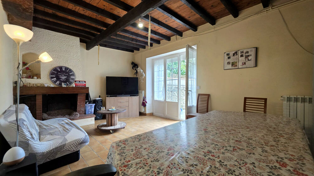 Vente Maison MAISON T5 - 115M2 AU COEUR D'UN JOLI VILLAGE AVEC COUR DE 110M2 / PROCHE VALENCE SUR BAISE Beaucaire