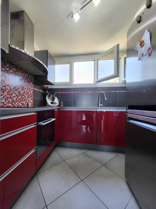  Appartement  vendre 4 pices 74 m