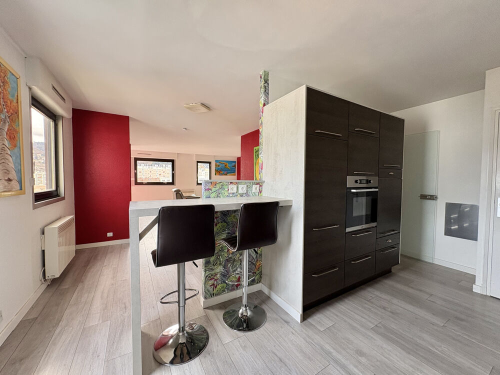 Vente Appartement Appartement 156m2 au dernier étage +  garage - Copropriété de Standing St etienne
