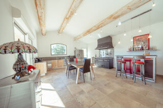  Propri�t�/ch�teau � vendre 10 pi�ces 302 m�