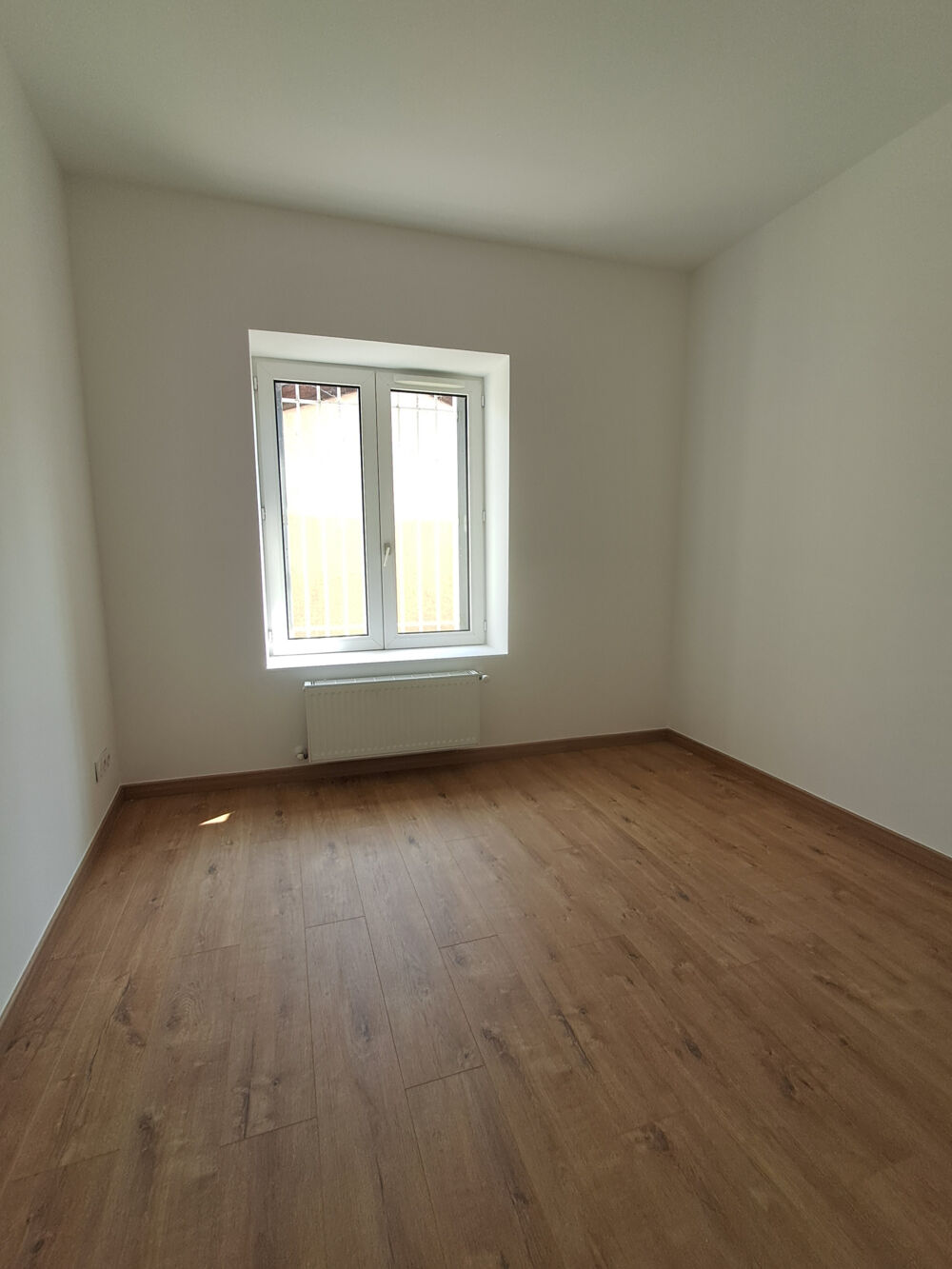 Appartement T2 entièrement rénové avec cour