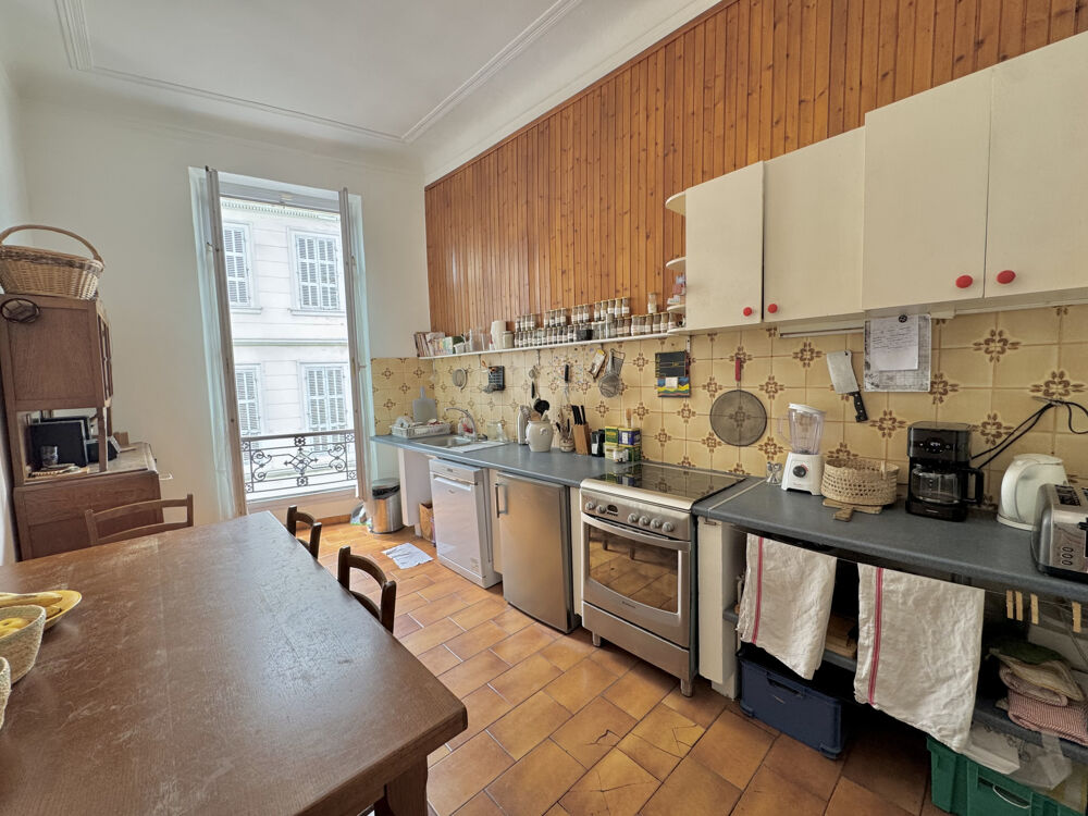 Appartement de caractère de 187 m2 5 chambres, bureau, dressing Fort potentiel