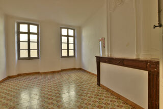  Immeuble à vendre 300 m² Thuir