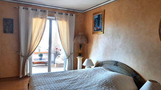  Remise / Grange � vendre 7 pi�ces 137 m� Allauch