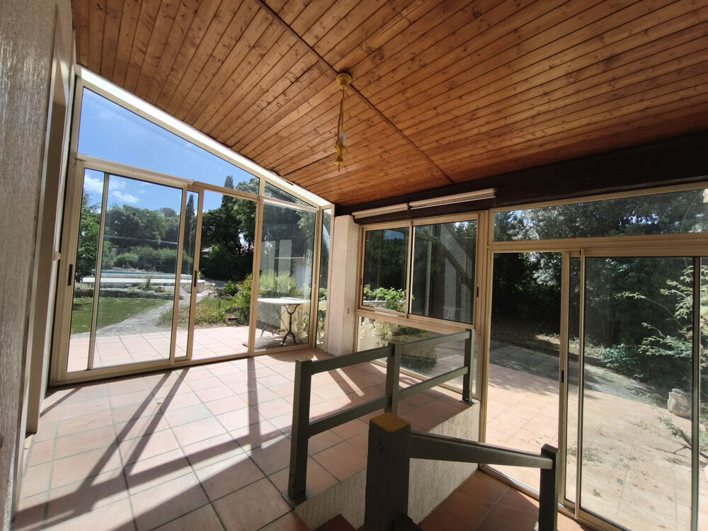 Vente Maison Villa T4 de plain pied de 100m2 sur 1540m2 de terrain avec piscine et garage La boissiere