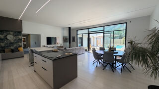  Maison à vendre 6 pièces 194 m²