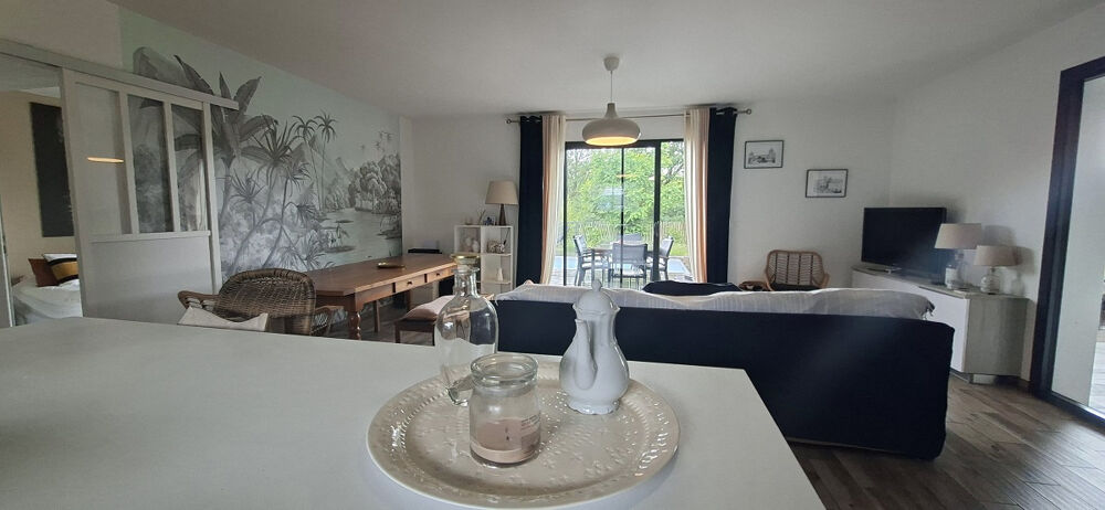 Elégante maison T4 récente avec Piscine en centre bourg Léon