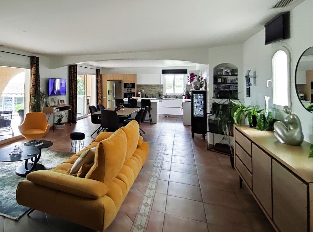 Vente Maison PROCHE SOMMIERES VUE DOMINANTE EXCEPTIONNELLE VILLA 130 M2, 3500 M2, GARAGE Gailhan