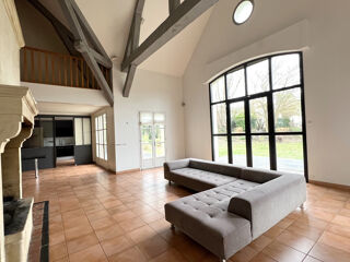  Maison � vendre 11 pi�ces 305 m�