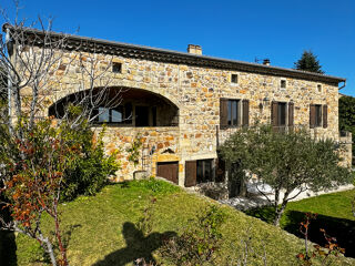  Maison � vendre 10 pi�ces 240 m�