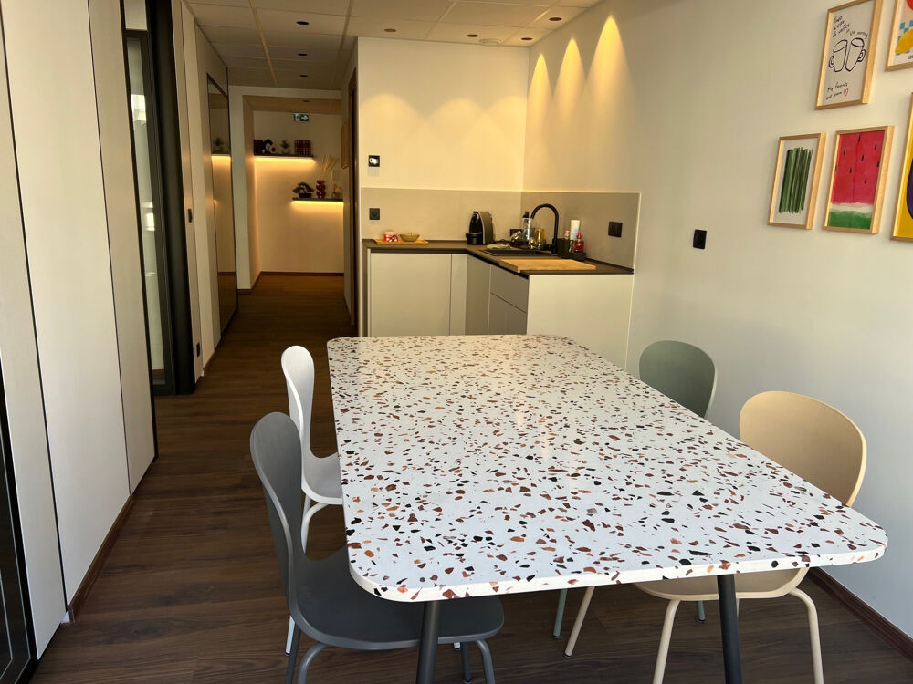   BUREAUX STANDING 80m2 CENTRE VILLE à ST LAURENT DU VAR St laurent du var