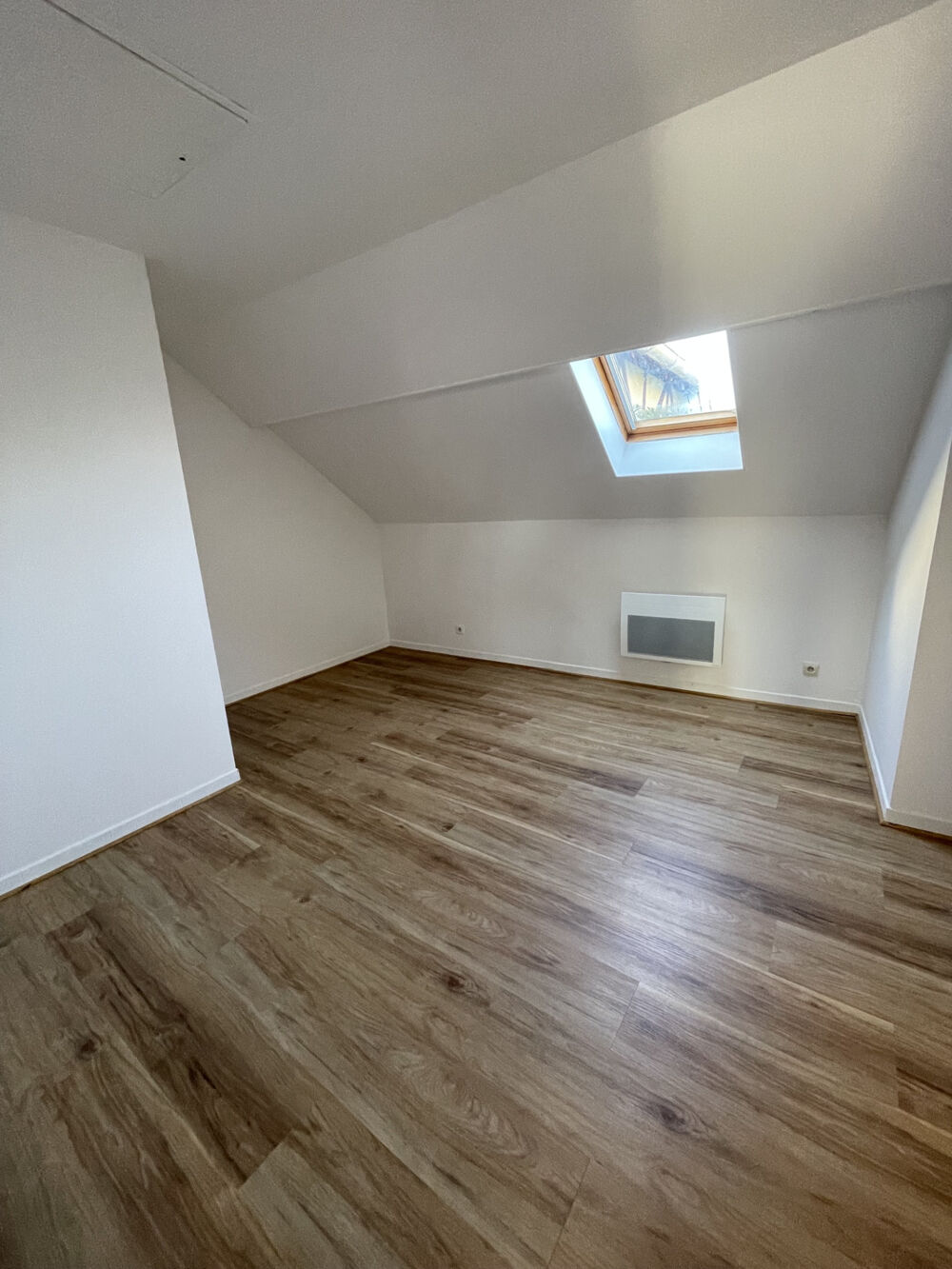 Location Appartement A LOUER APPARTEMENT 3 PIECES Montry