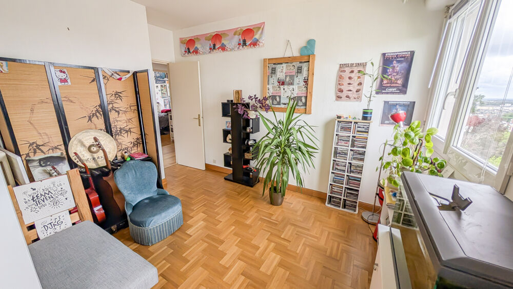 Vente Appartement APPARTEMENT 3 chambres avec balcon, garage et cave Le mans