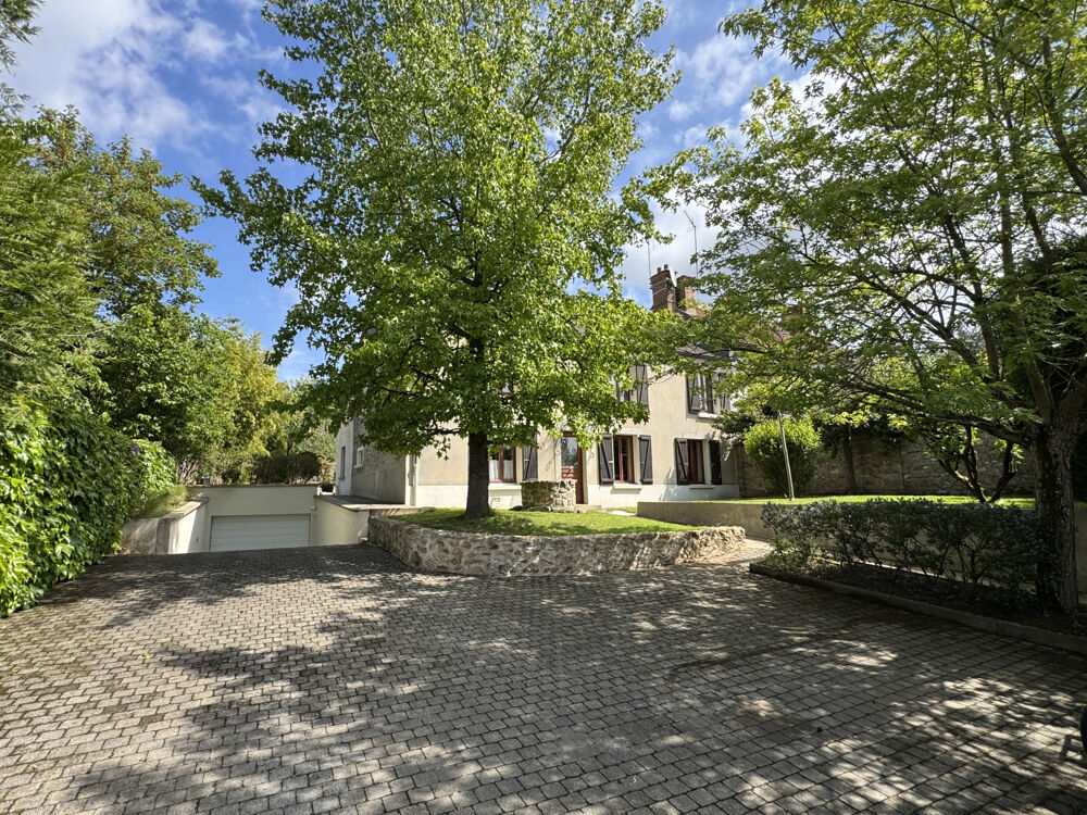 Vente Maison MAISON DE CARACTERE TYPE F6 - 152 M2 HAB - JARDIN 690 M2 - SOUS-SOL TOTAL Marcoussis