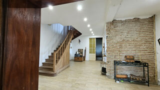  Maison  vendre 7 pices 236 m