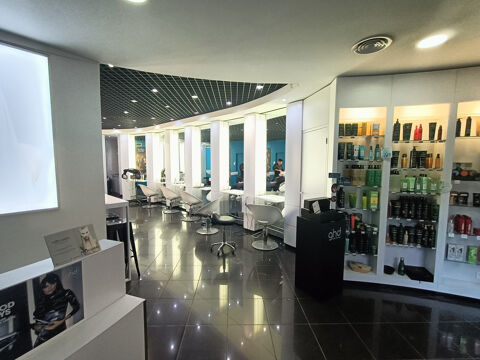 Emplacement  no1 pour ce salon de coiffure à Béziers, superbe opportunité 99000 34500 Beziers