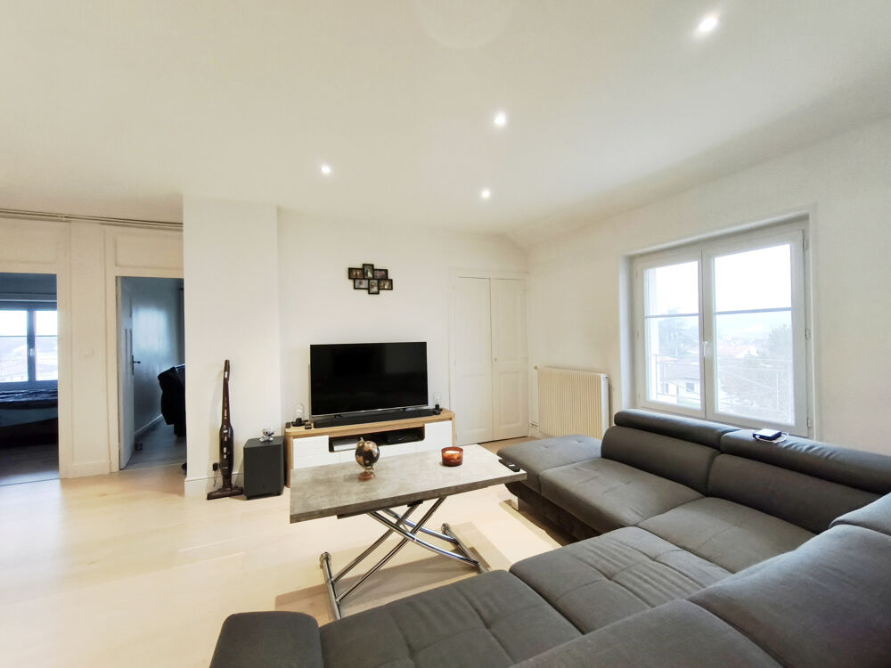 Location Appartement Appartement meublé, garage et terrain Bourgoin jallieu