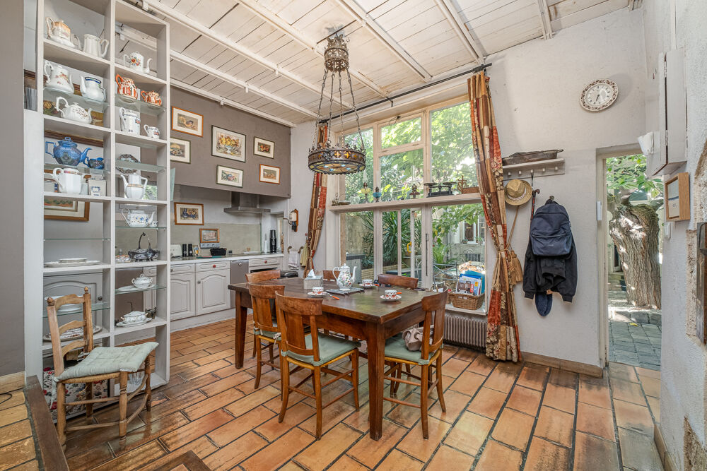 Vente Maison Ensemble atypique de 176 m2 Carrez avec cour intérieure   maison, studio et atelier   13006 Marseille 6