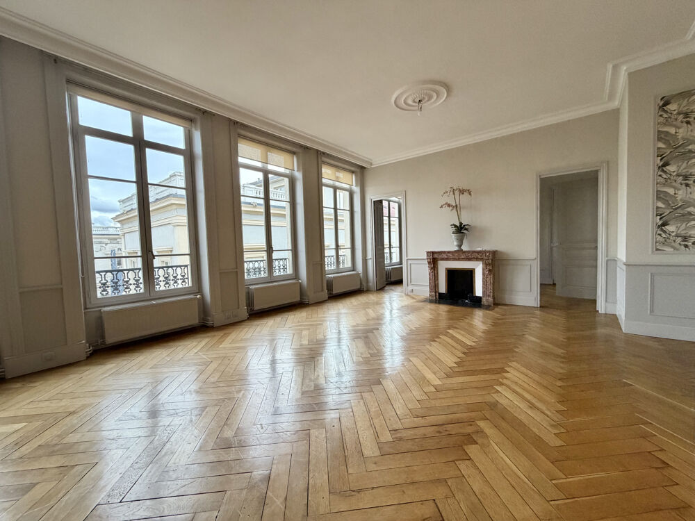 Vente Appartement Appartement bourgeois d'exception en duplex - 252m2 -Emplacement privilégié St etienne