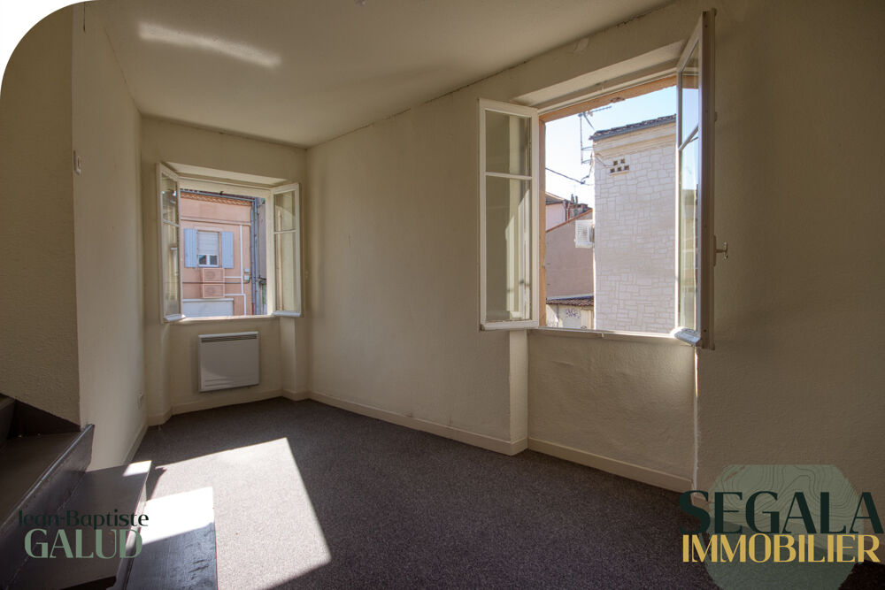 Location Appartement Hyper-centre. Terrasse. Trois chambres. Carmaux