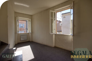  Appartement à louer 5 pièces 92 m²