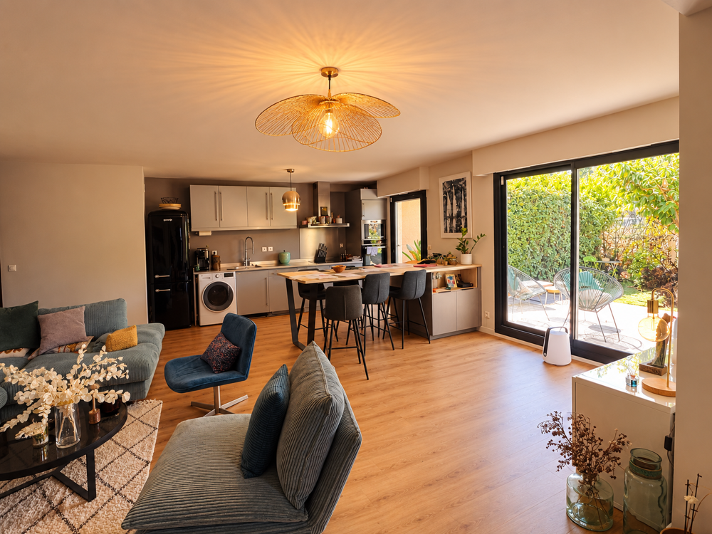 Bel appartement familial 3 chambres jardin avec box et parking