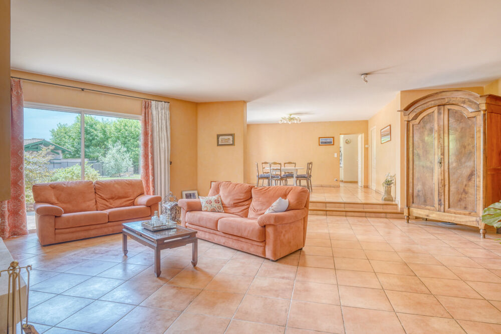 Vente Maison Maison 8 pièces de 261m2 parcelle de 2849m2 Marmande
