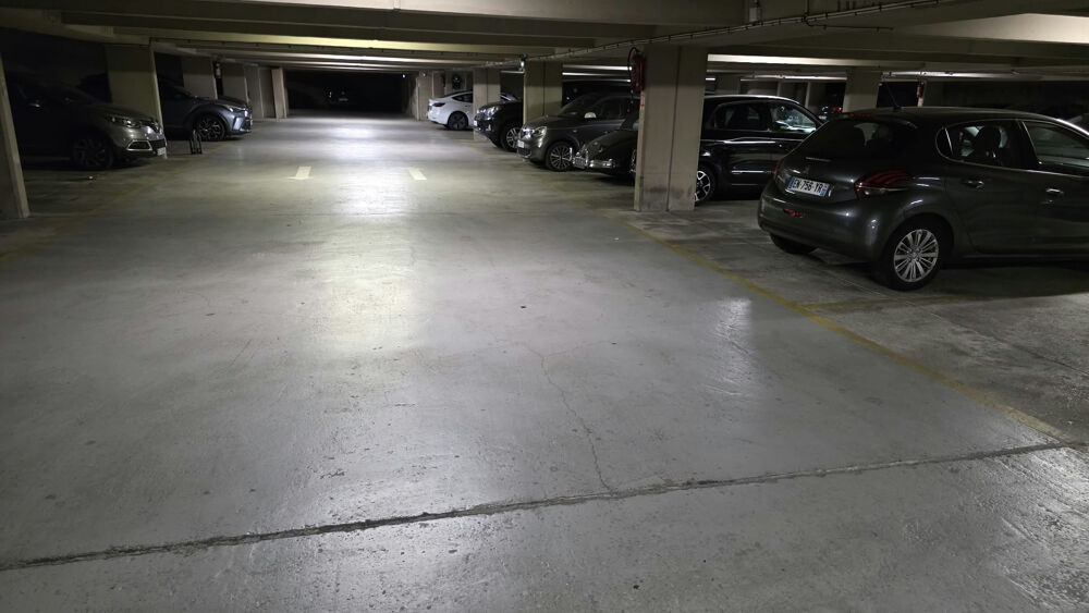 Vente Parking/Garage 1 place Parking sous sol - 20 Rue de la Fédération proche Tour Eiffel Paris 15